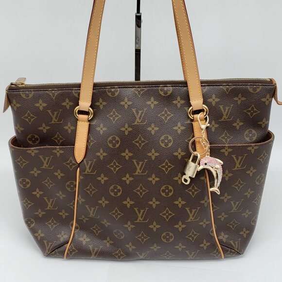 Authentic Louis Vuitton Lock & Key with unbranded Bagcharm, Keycharm, Keychain - Picture 3 of 7